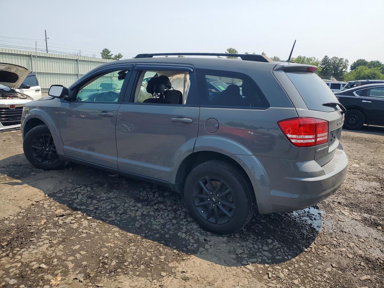 2020 Dodge Journey - Image 2