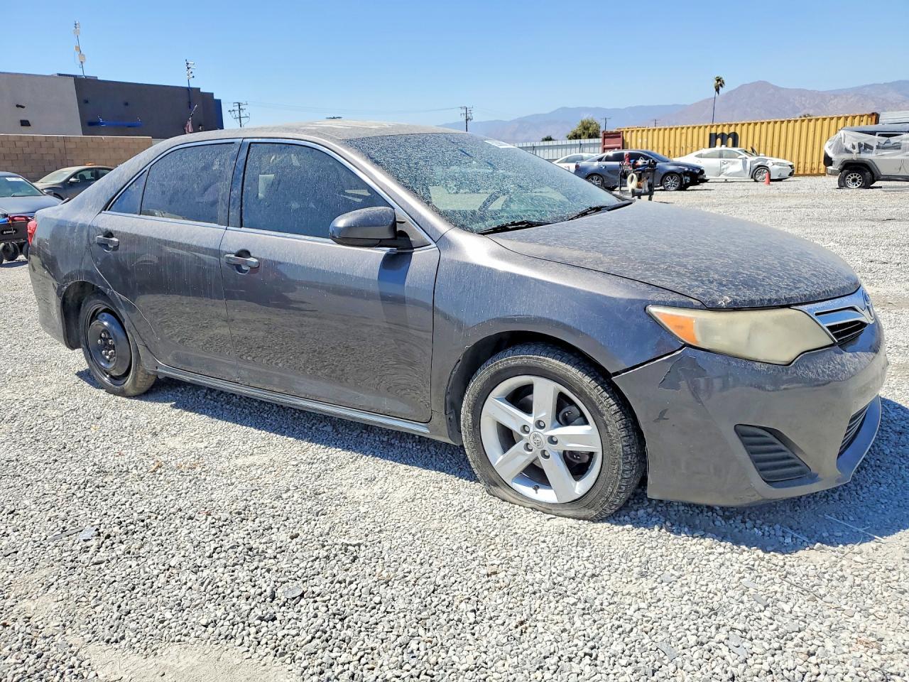 2012 Toyota Camry Le - Image 4