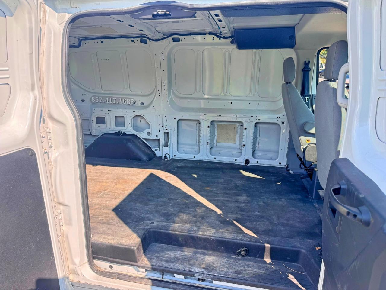 2015 Ford Transit T-150 - Image 6