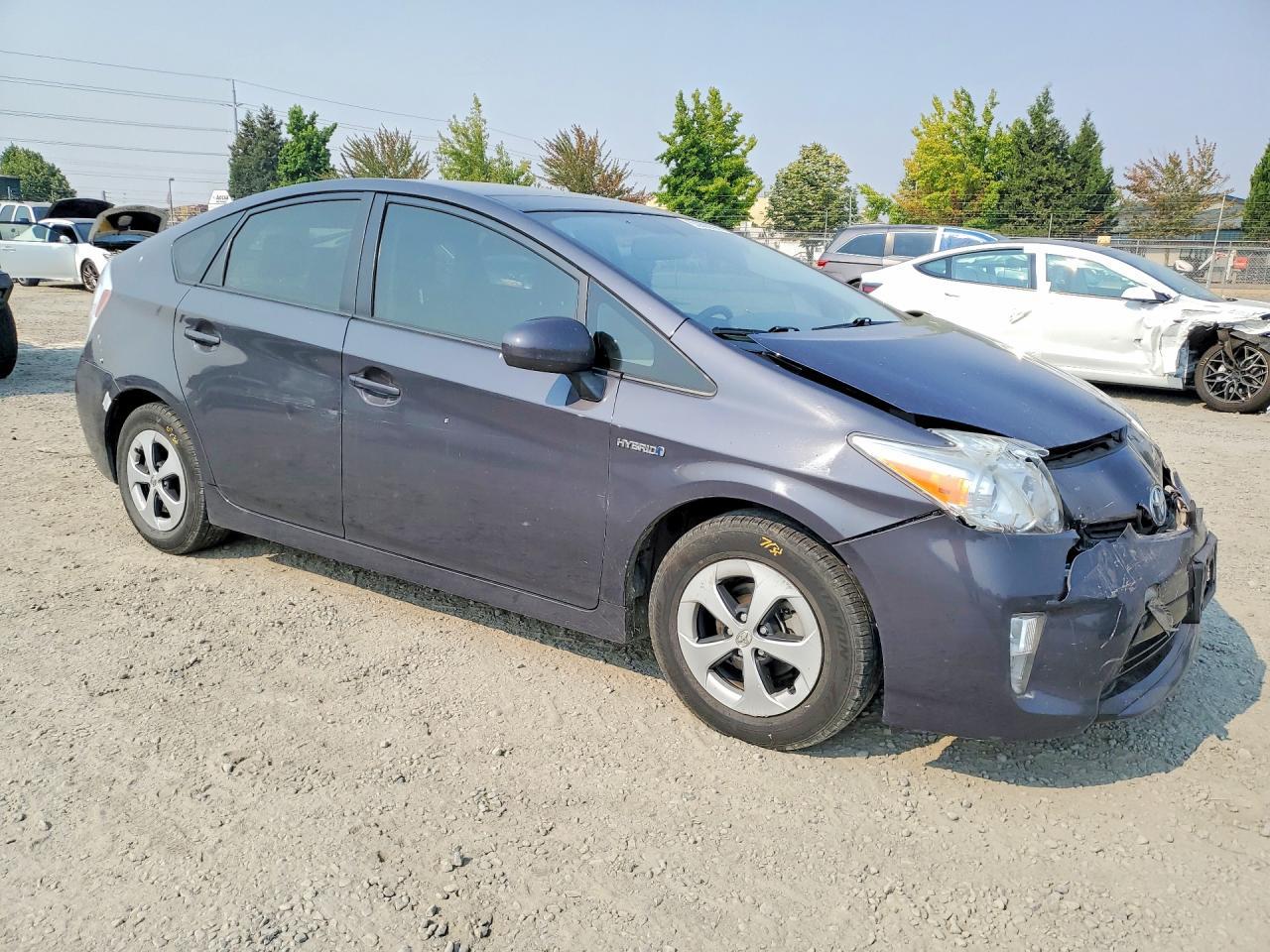 2012 Toyota Prius Four - Image 4