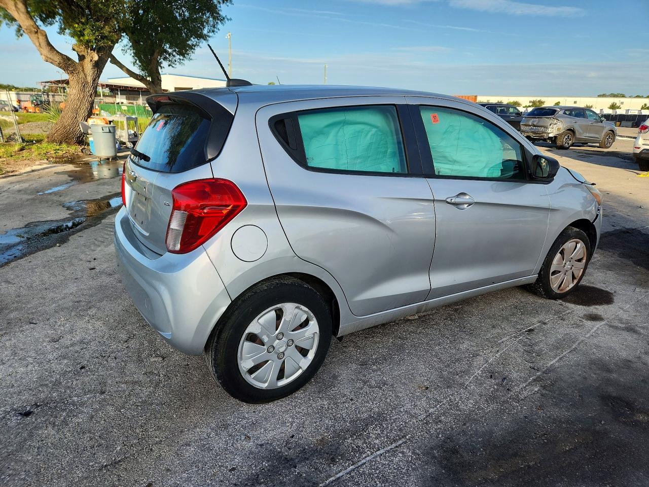 2016 Chevrolet Spark Ls - Image 3