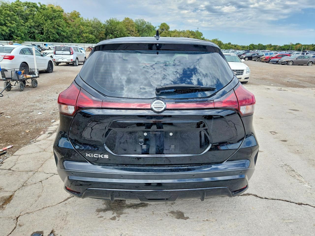2021 Nissan Kicks S - Фото 6