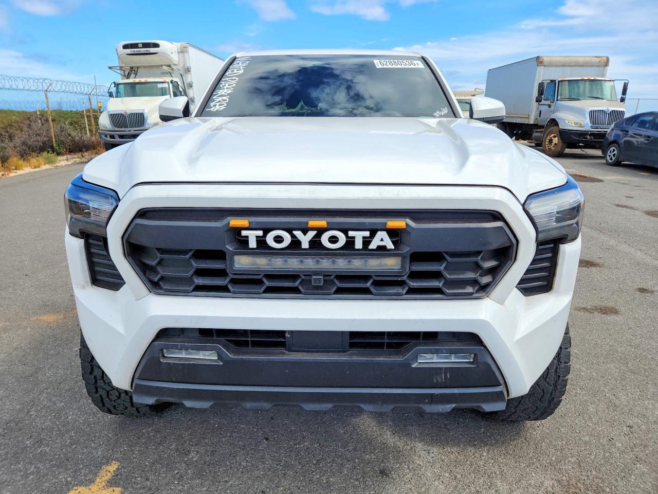2025 Toyota Tacoma Sr5 - Image 5