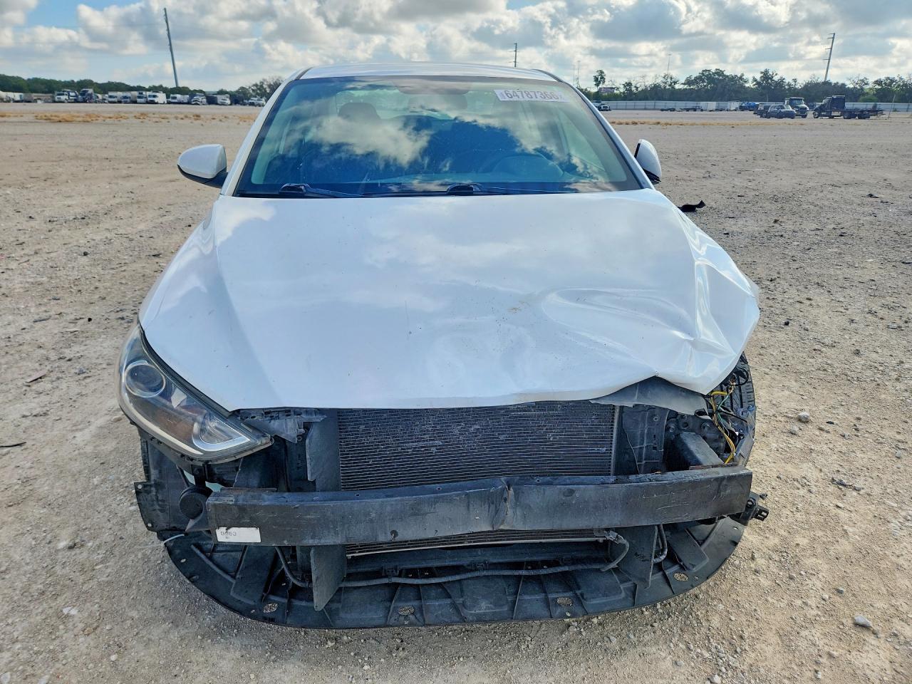 2018 Hyundai Elantra Sel - Фото 5