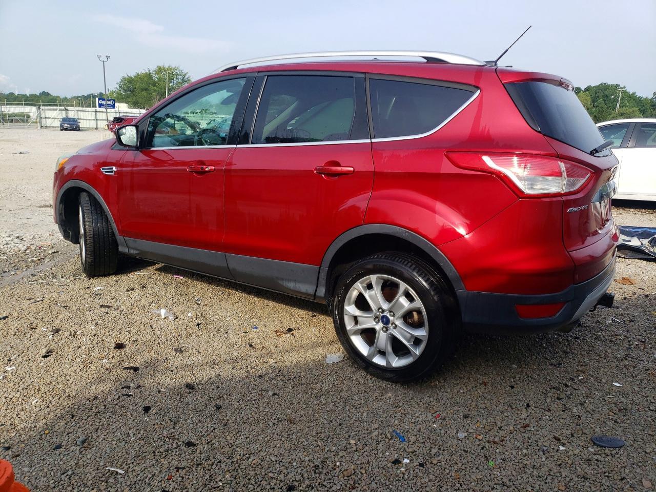 2015 Ford Escape Titanium - Image 2