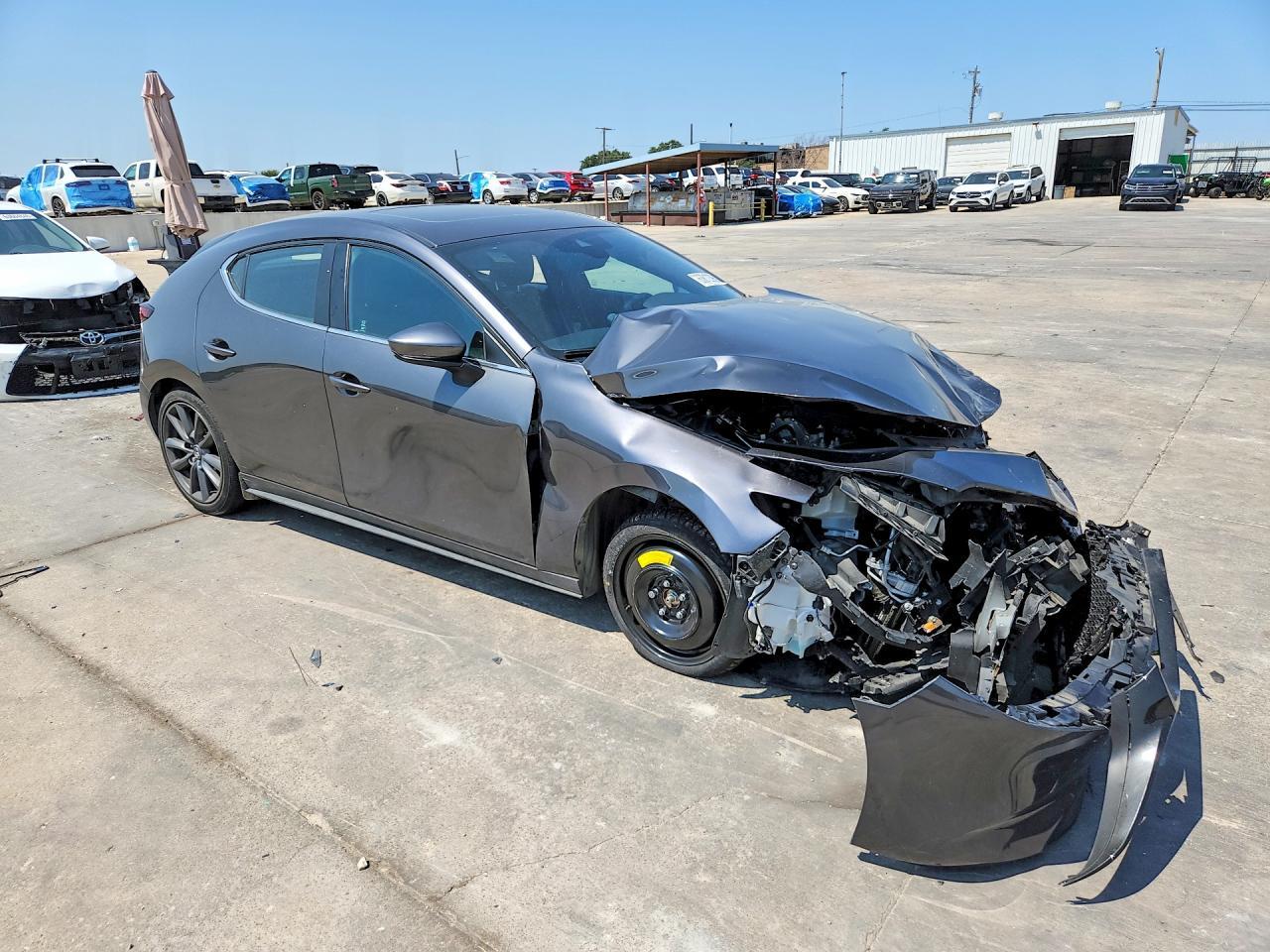 2023 Mazda 3 Preferred - Image 4