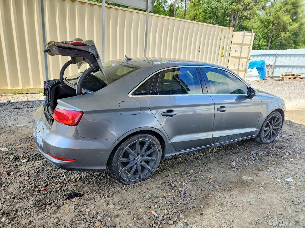 2015 Audi A3 Premium Plus - Image 3