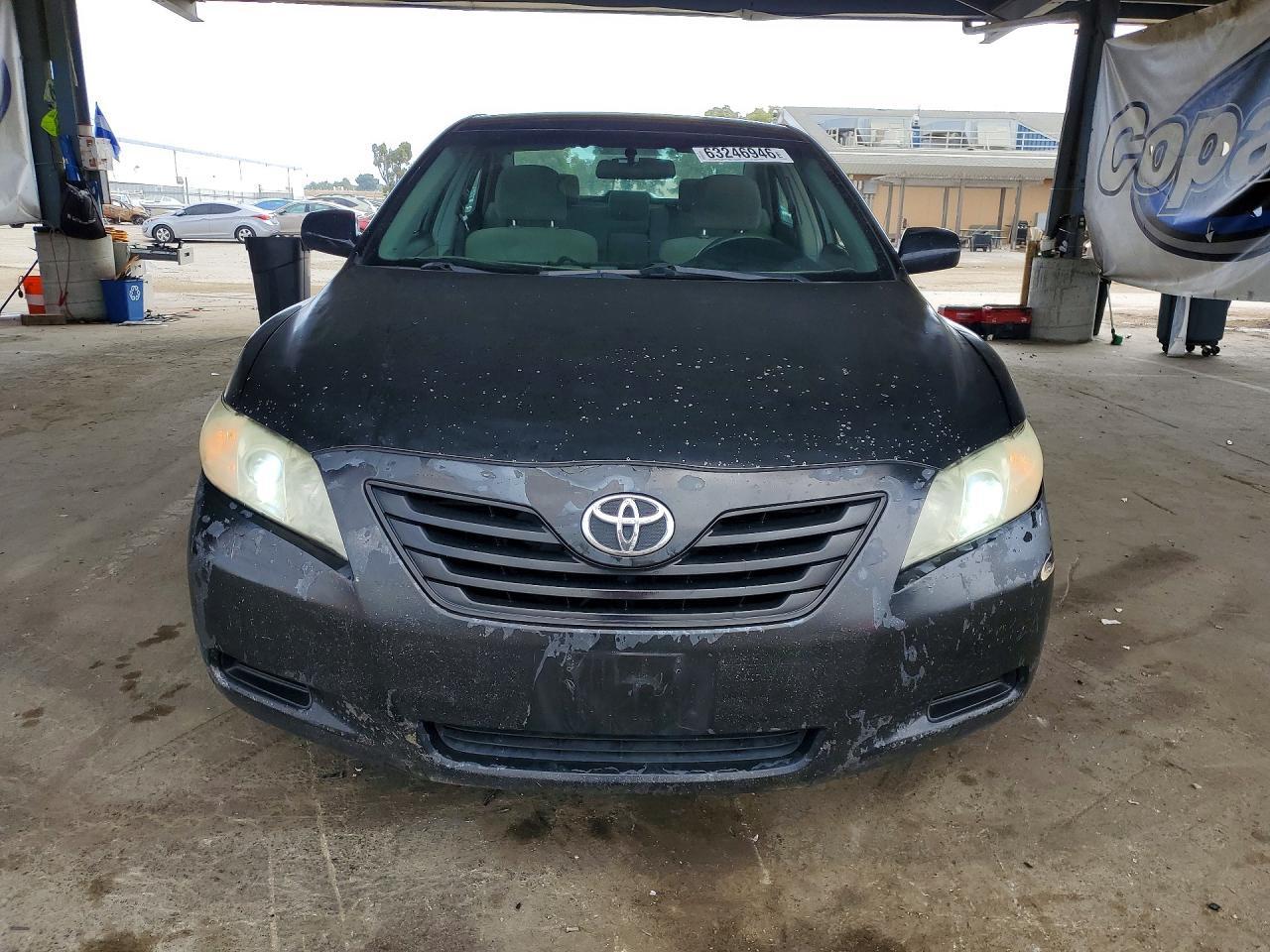 2009 Toyota Camry Le - Image 5