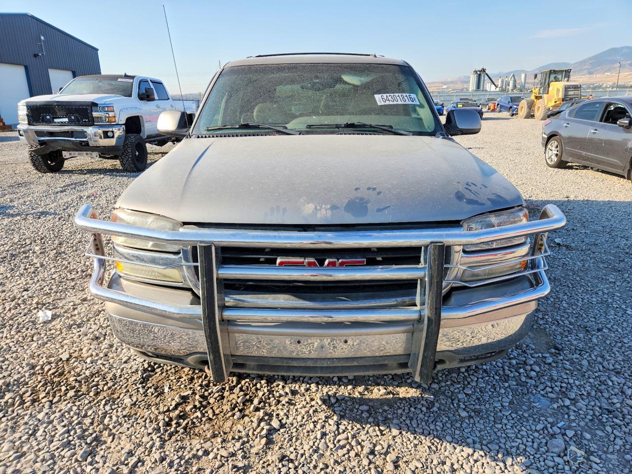 2002 GMC Yukon - Image 5