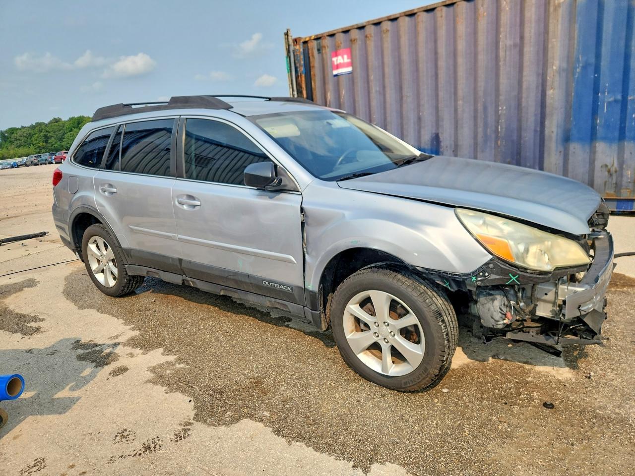 2014 Subaru Outback 2.5I - Image 4