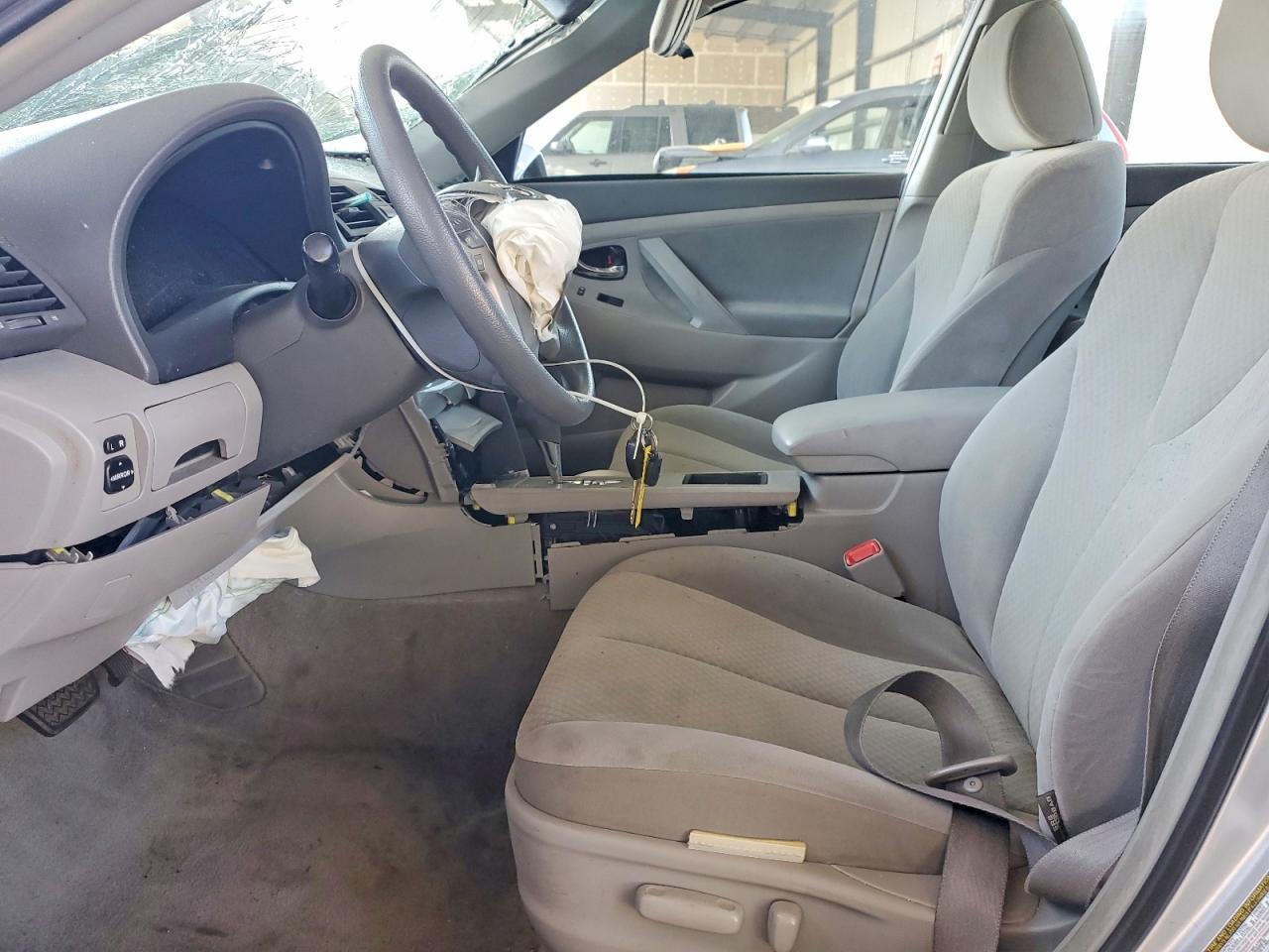 2009 Toyota Camry Le - Фото 7