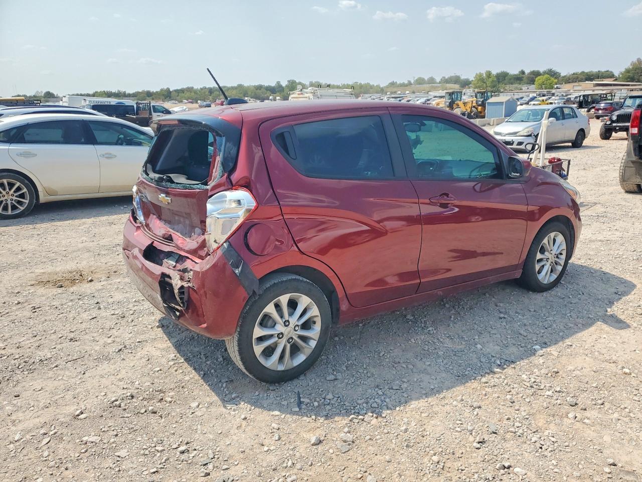 2022 Chevrolet Spark 1Lt - Фото 3