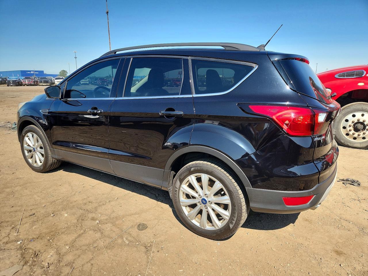 2019 Ford Escape Sel - Image 2