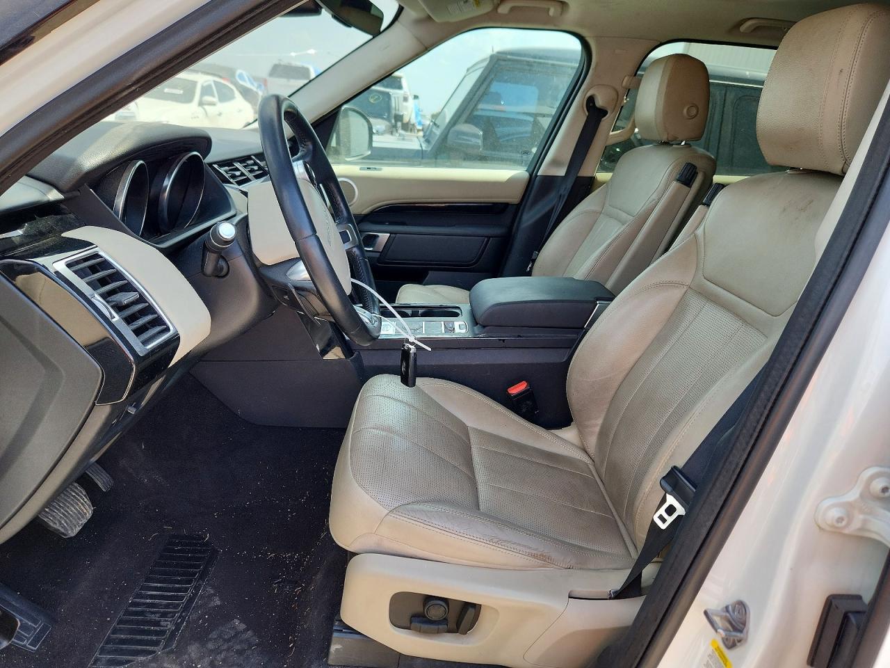 2020 Land Rover Discovery Se - Фото 7