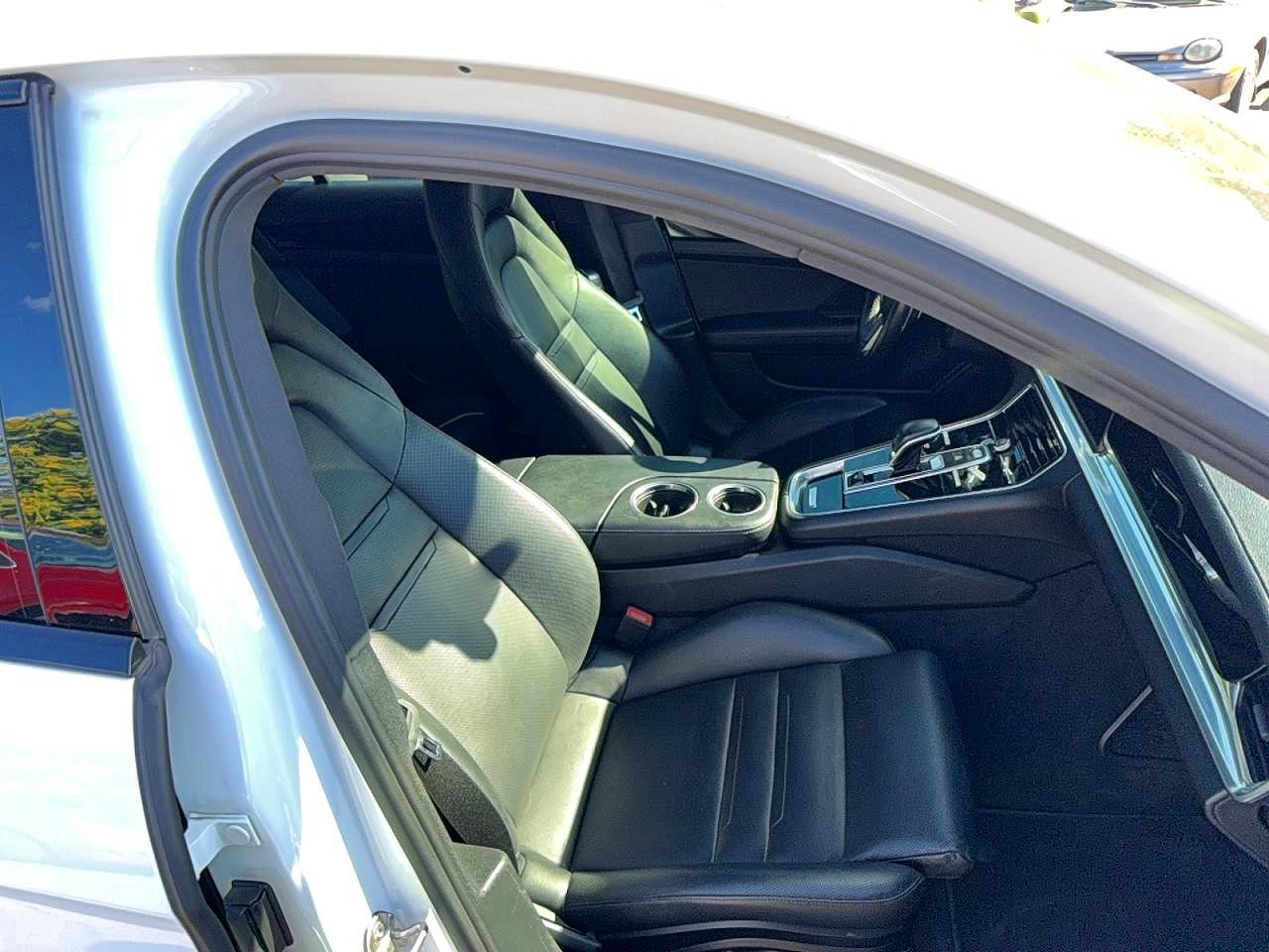 2017 Porsche Panamera 2 - Фото 5