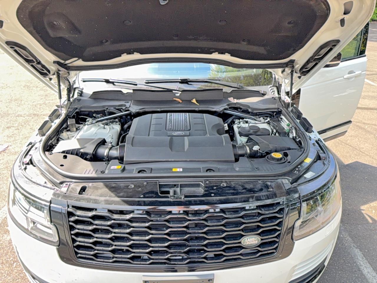 2019 Land Rover Range Rover Supercharged - Image 7