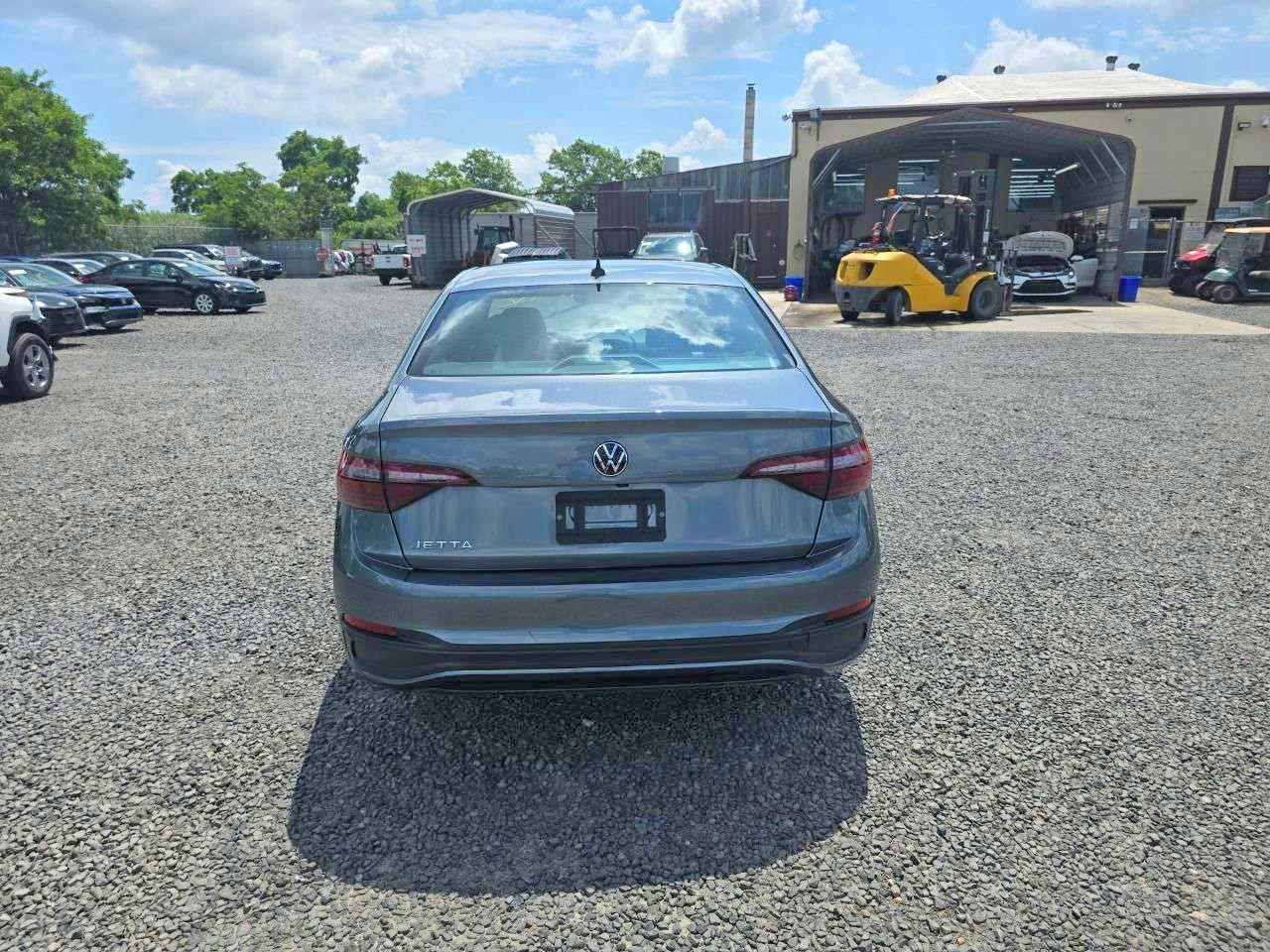 2024 Volkswagen Jetta Sport - Image 6