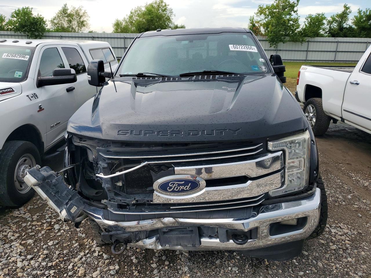 2017 Ford F250 Super Duty - Фото 5