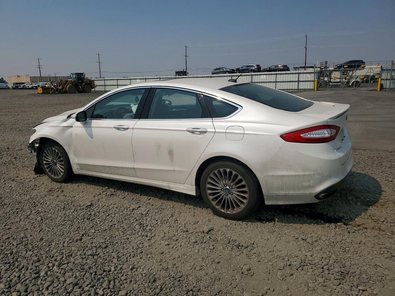 2014 Ford Fusion Titanium - Фото 2