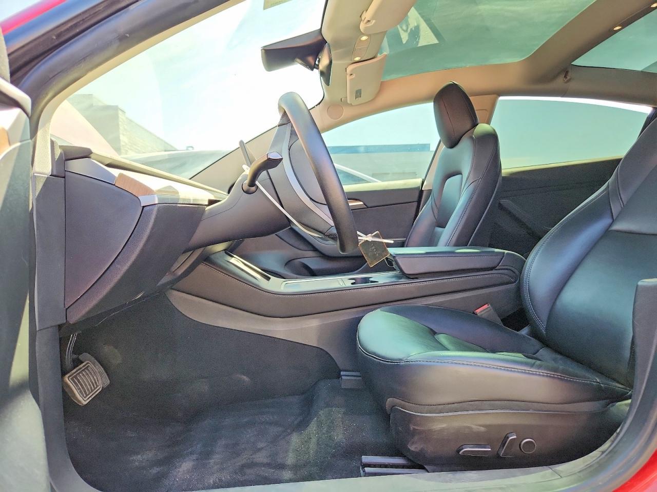 2023 Tesla Model 3 - Фото 7