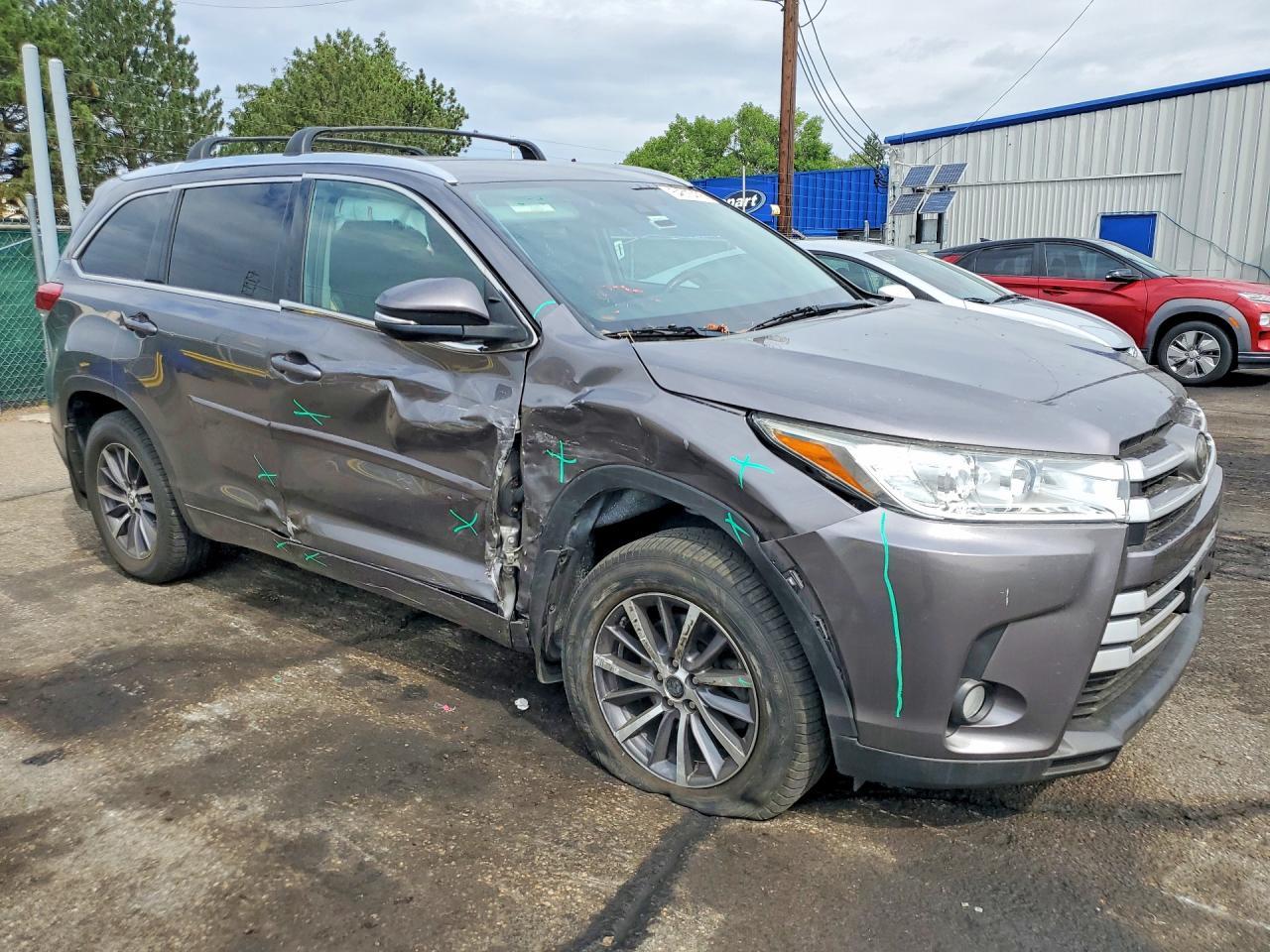 2018 Toyota Highlander Xle - Image 4