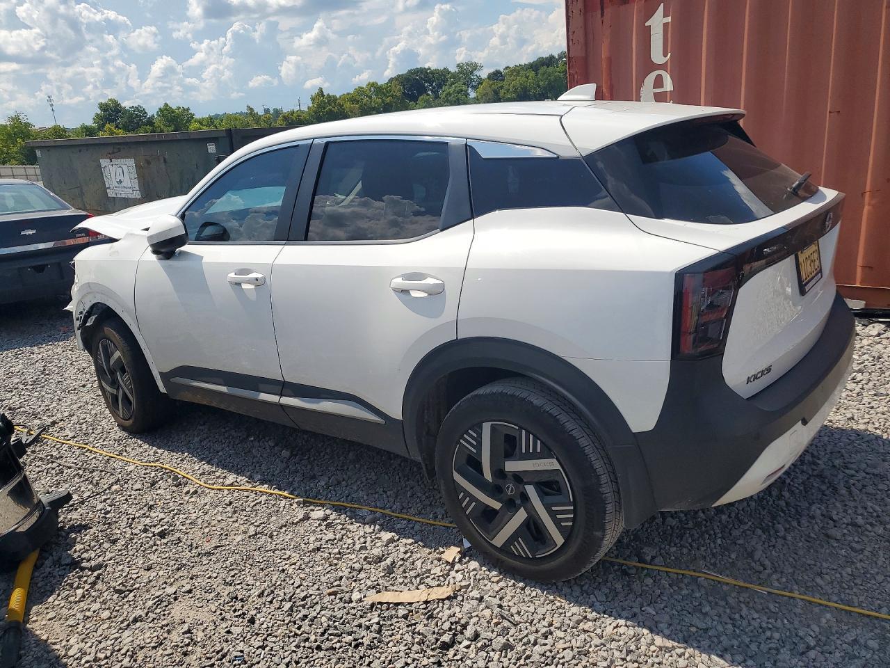 2025 Nissan Kicks Sv - Фото 2