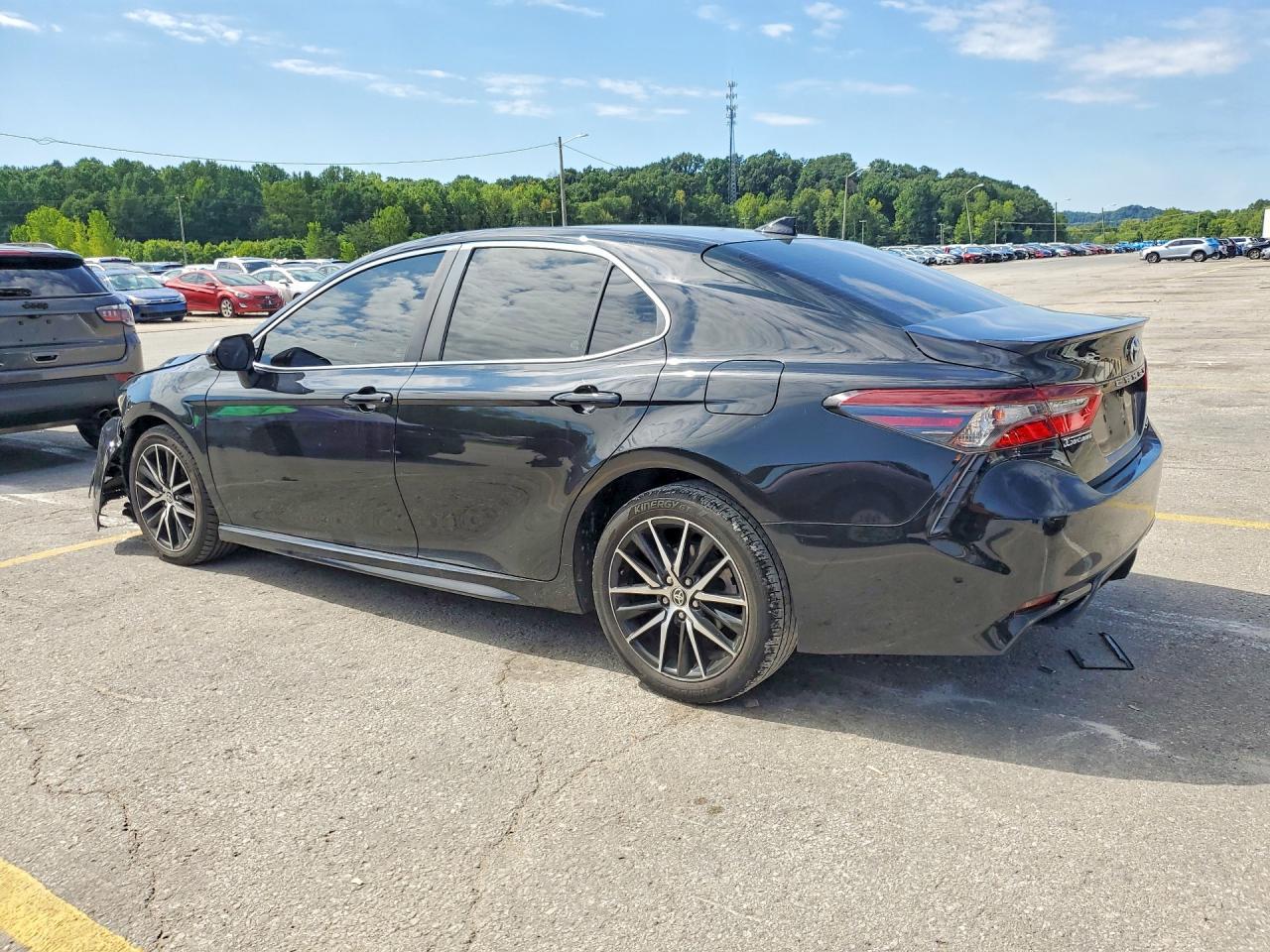 2021 Toyota Camry Se - Image 2