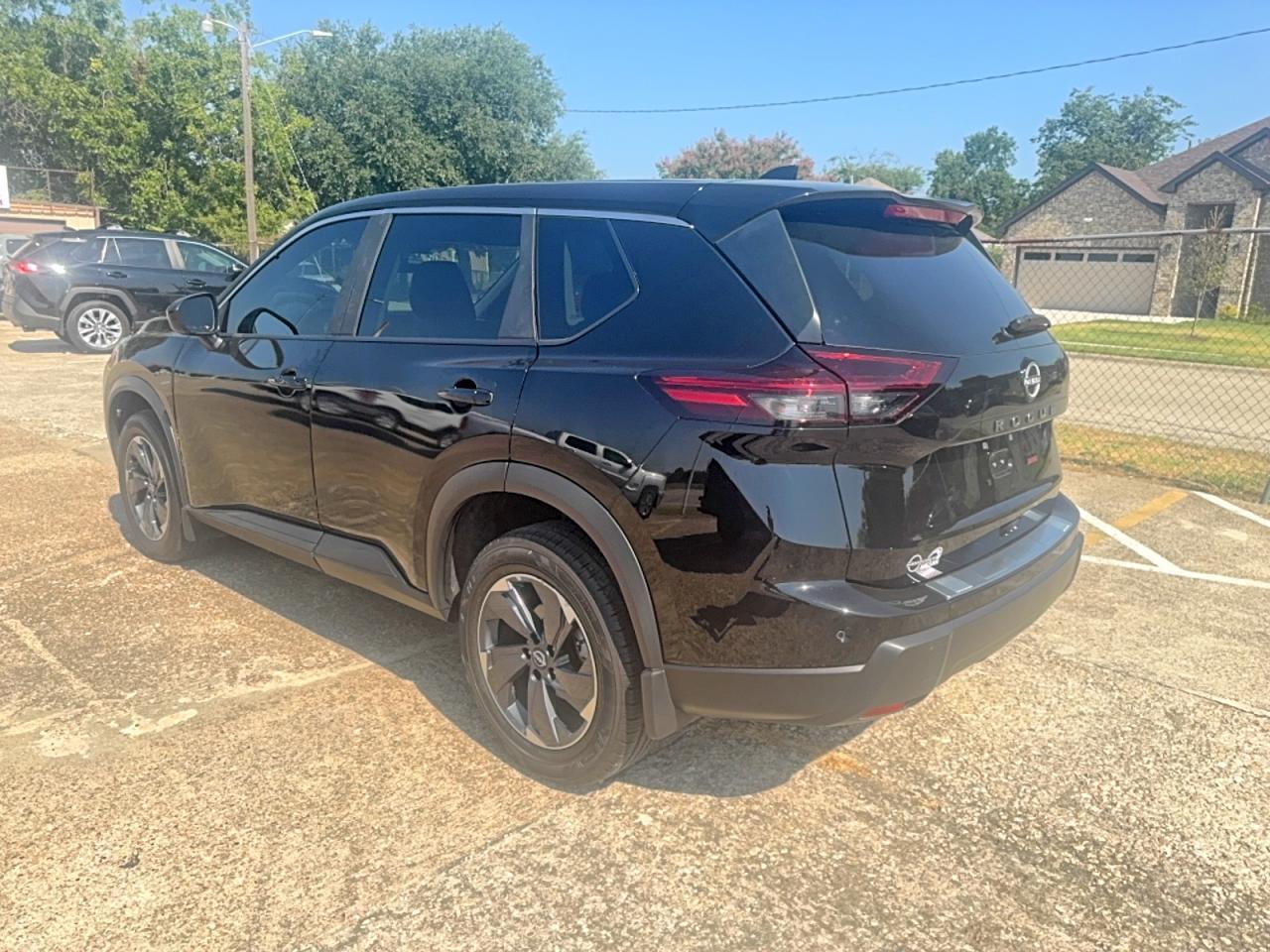 2026 Nissan Rogue Sv - Фото 3