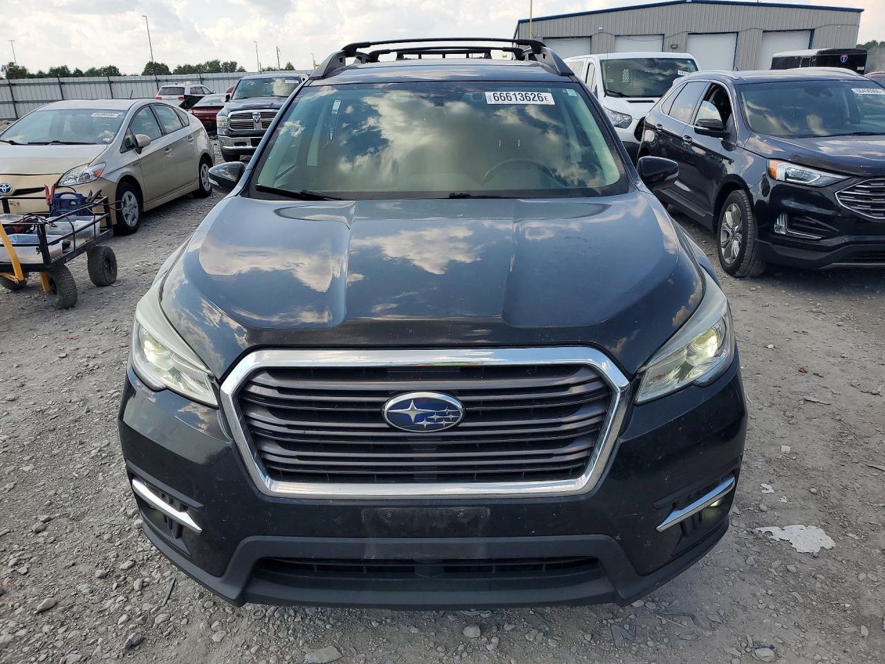 2019 Subaru Ascent Limited - Image 5