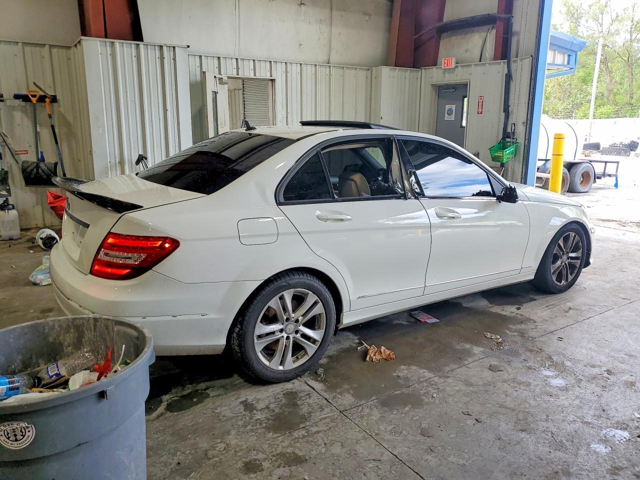 2013 Mercedes-Benz C 300 4Matic - Image 3