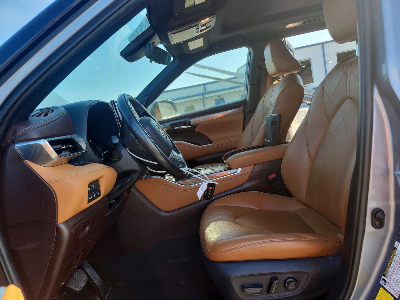 2021 Toyota Highlander Platinum - Фото 7