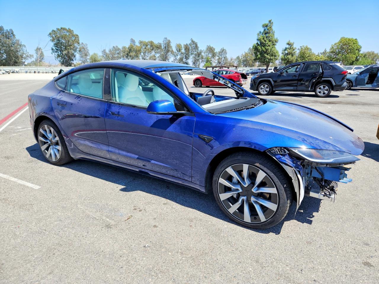 2024 Tesla Model 3 - Image 4