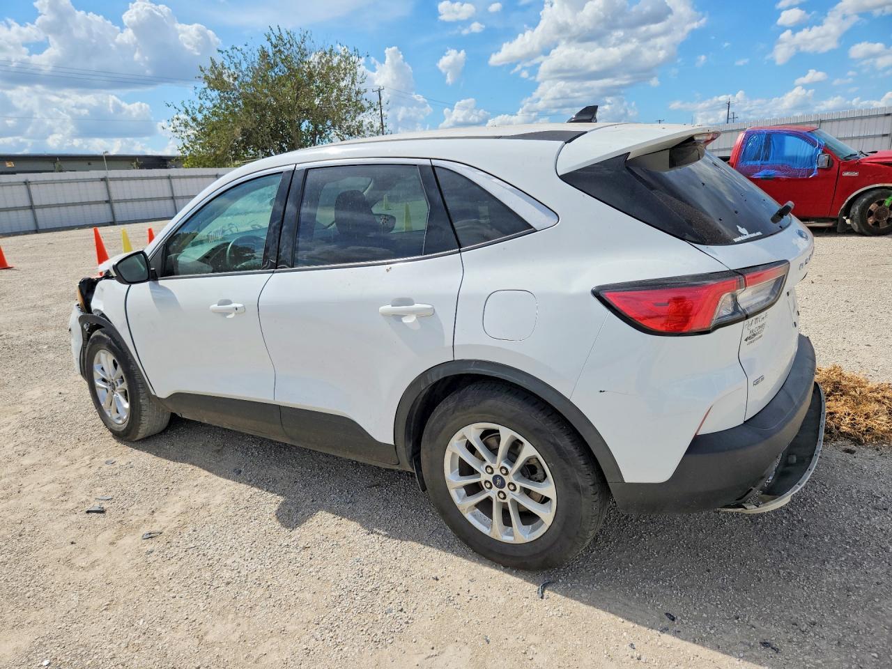 2020 Ford Escape Se - Фото 2