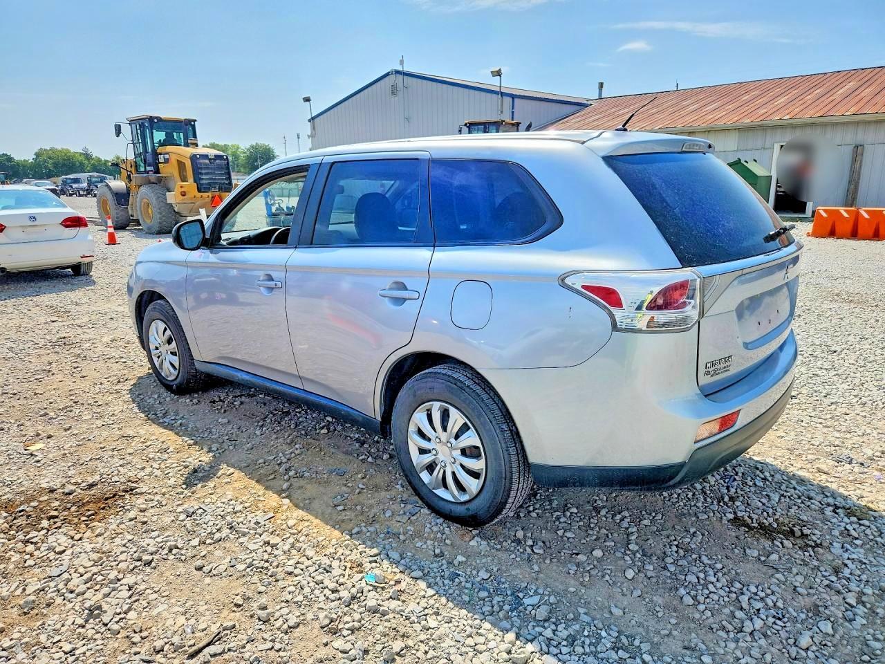 2014 Mitsubishi Outlander Es - Фото 2