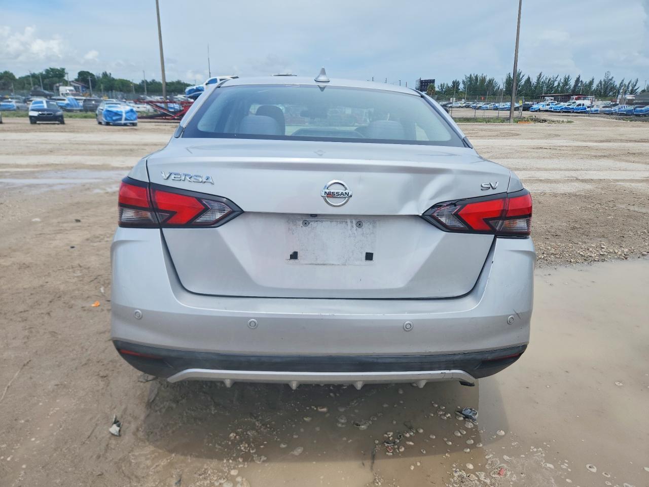 2021 Nissan Versa Sv - Фото 6