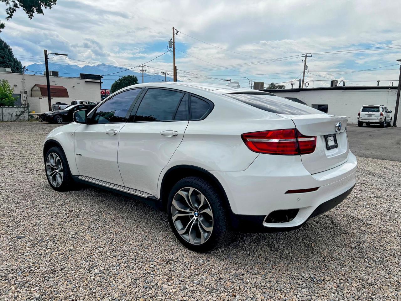 2014 BMW X6 xDrive50I - Image 3