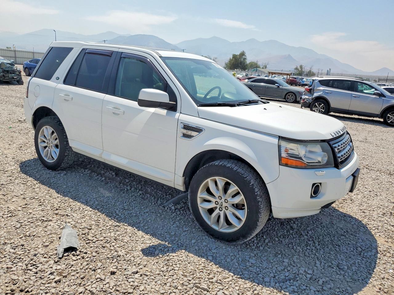 2013 Land Rover Lr2 Hse - Image 4