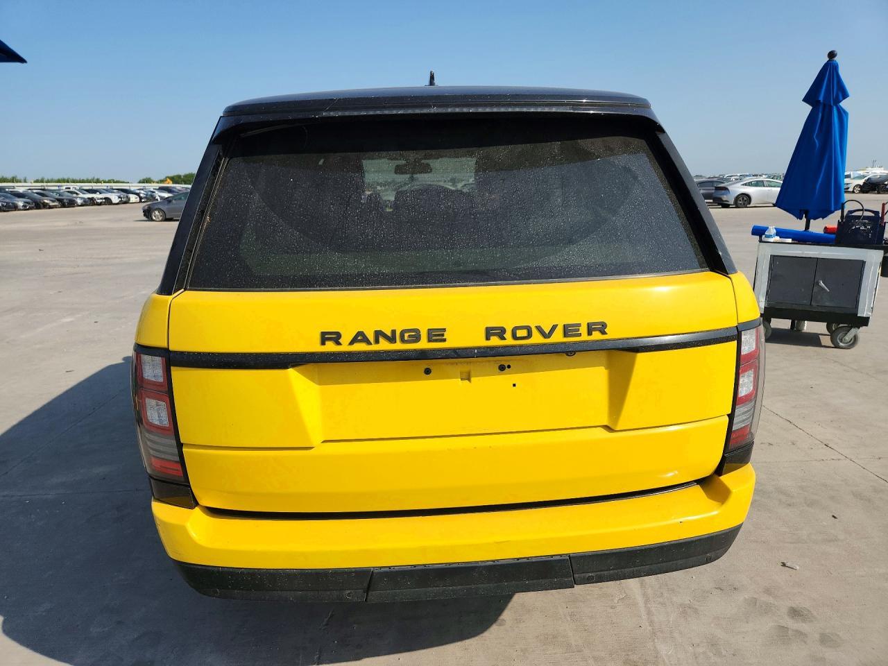 2015 Land Rover Range Rover Supercharged - Image 6