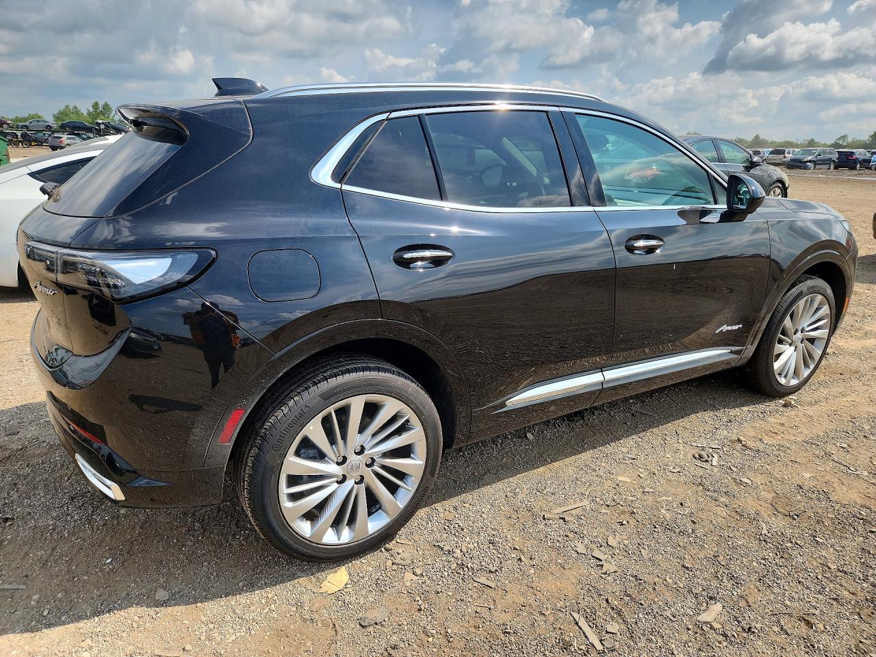 2025 Buick Envision Avenir - Фото 3