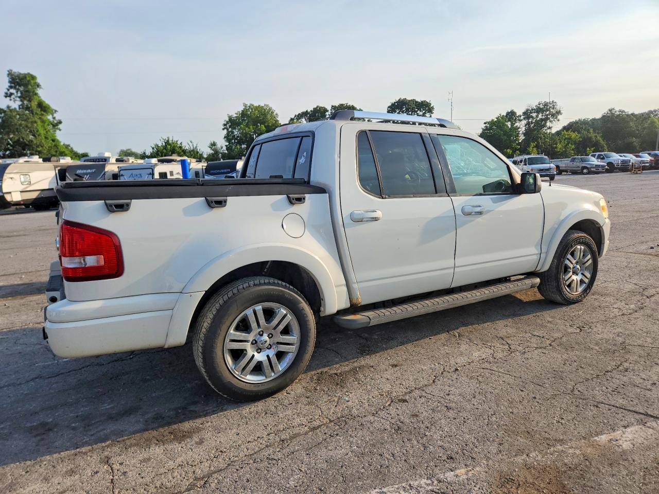2010 Ford Explorer Sport Trac Limited - Фото 3