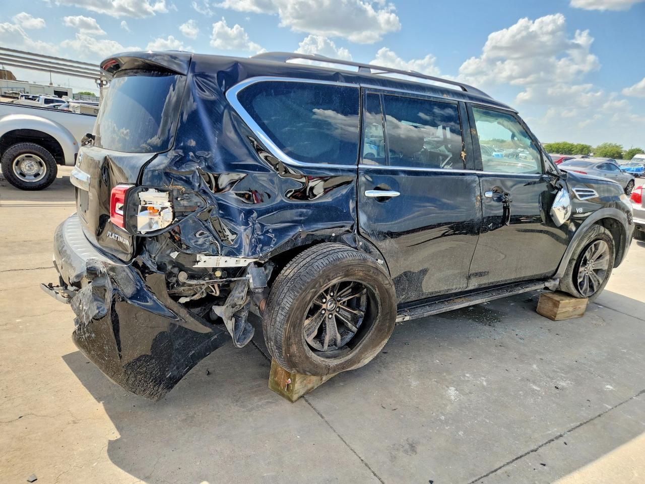2018 Nissan Armada Platinum - Фото 3