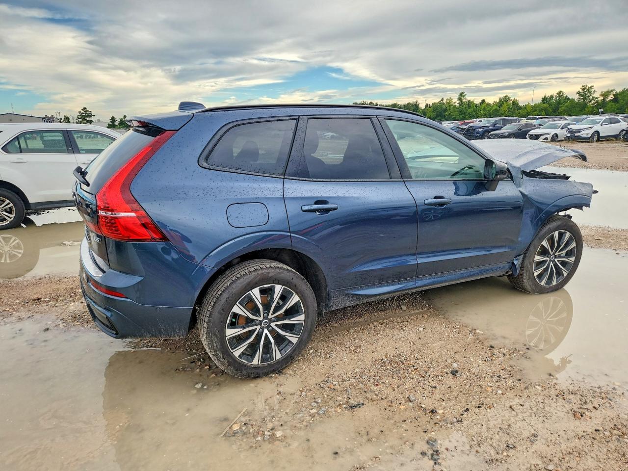 2025 Volvo Xc60 Plus - Фото 3