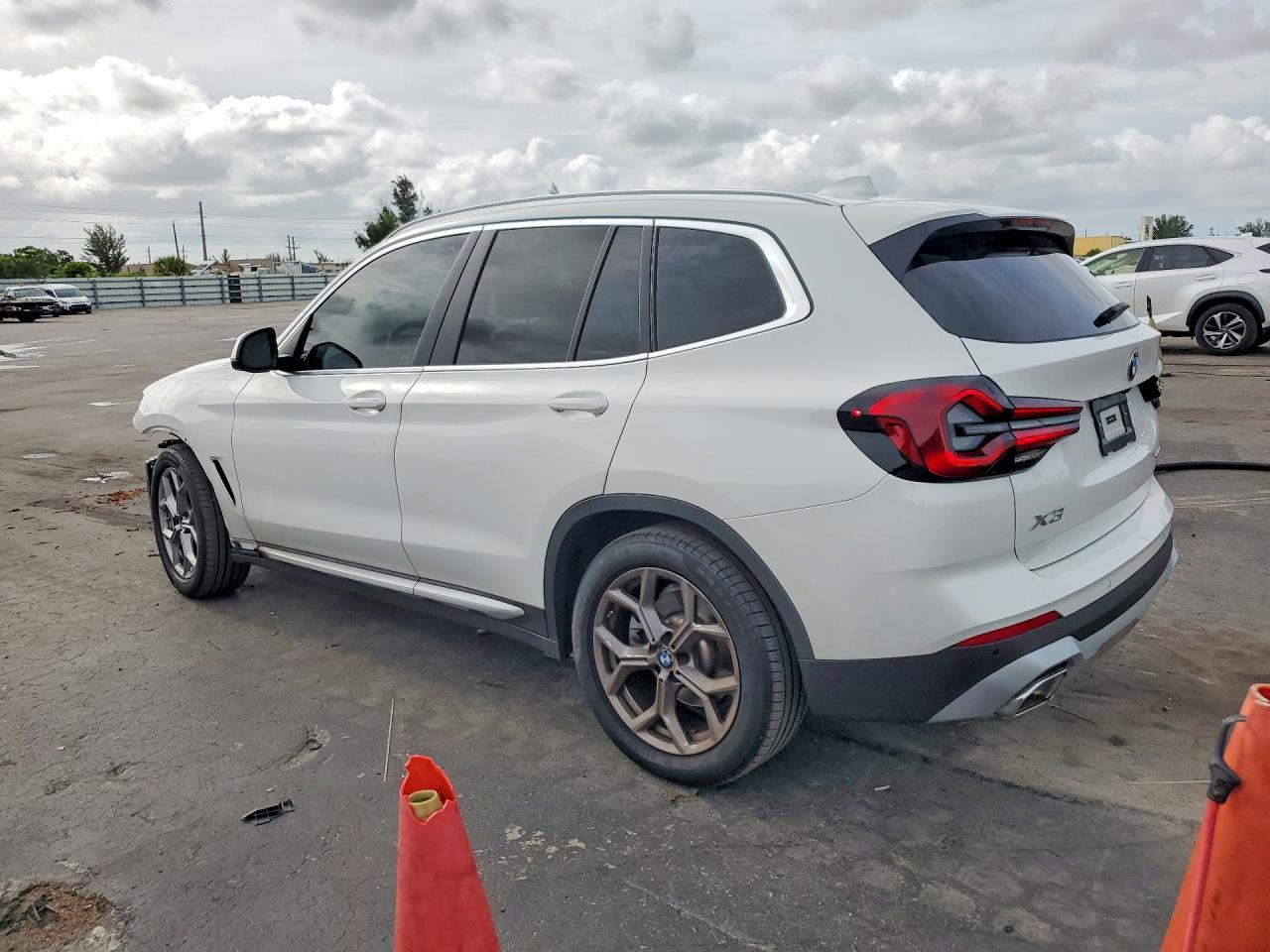2024 BMW X3 Sdrive30I - Image 2