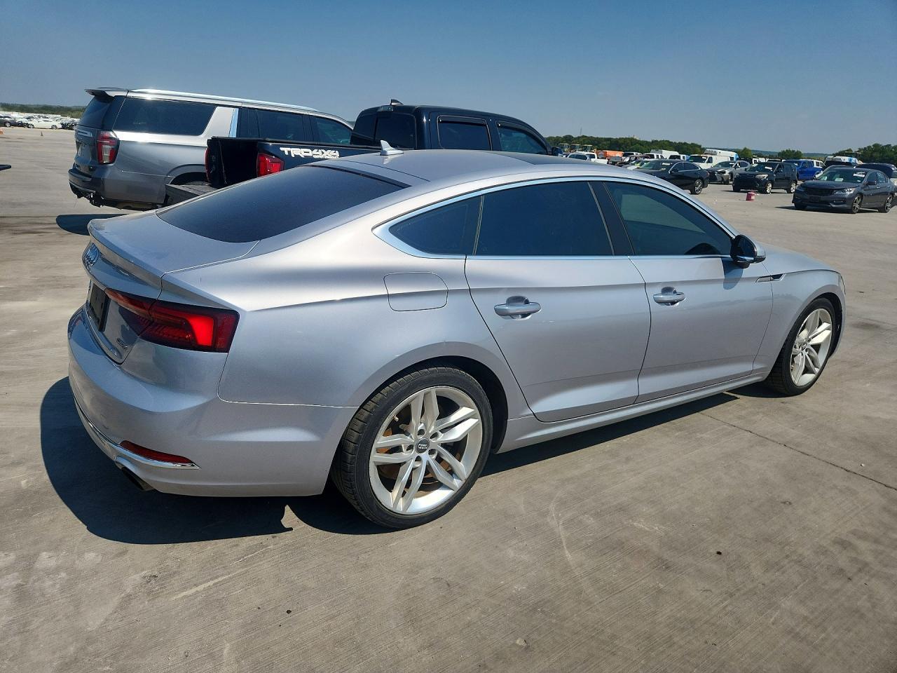 2019 Audi A5 Premium - Фото 3