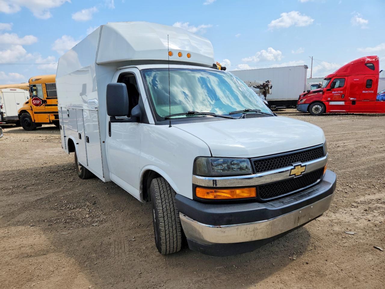 2019 Chevrolet Express G3500 - Image 4