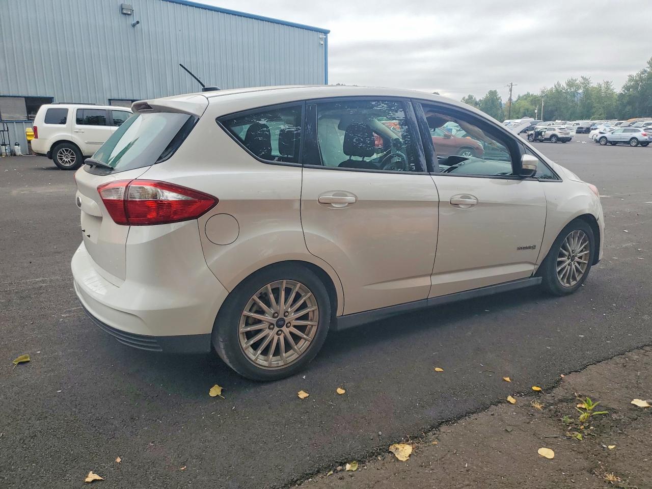 2014 Ford C-Max Se - Image 3
