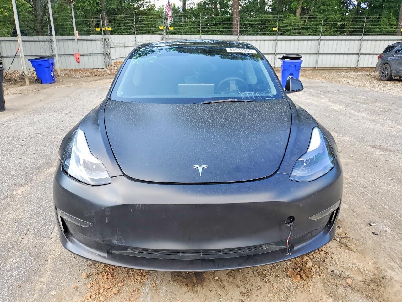 2023 Tesla Model 3 - Image 5