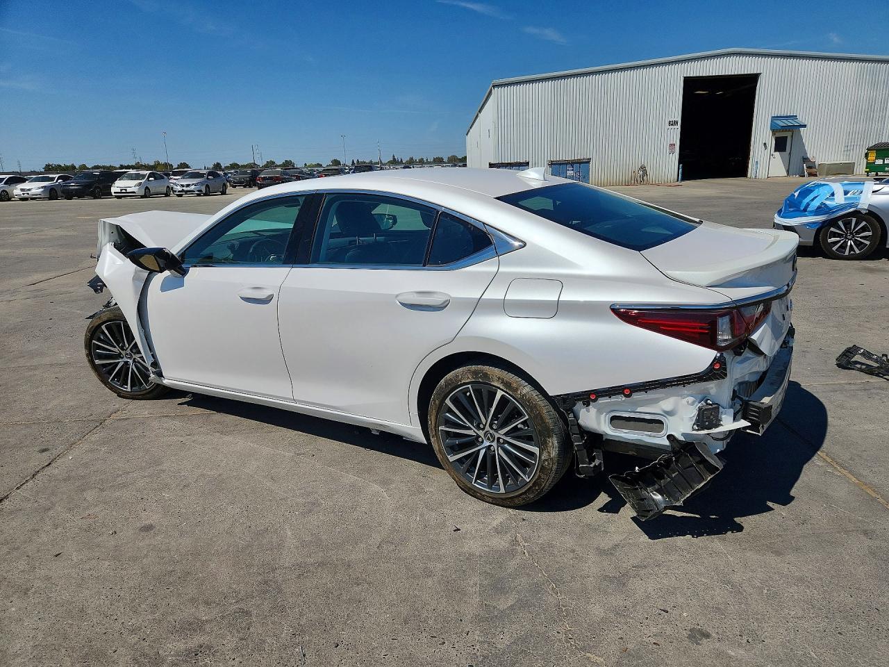 2025 Lexus Es 300H Base - Image 2