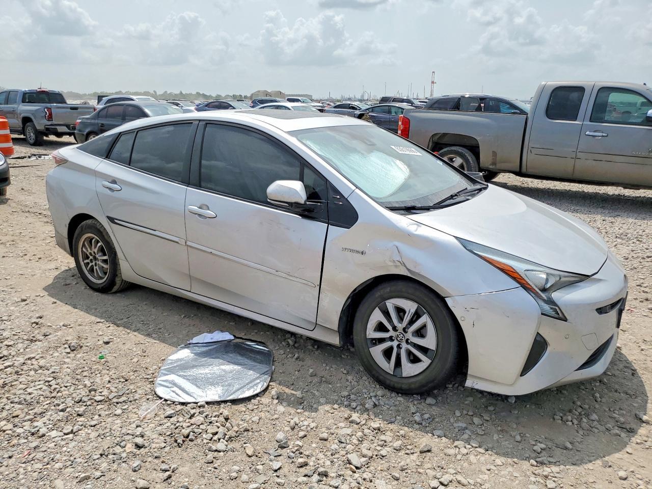 2018 Toyota Prius Four - Image 4