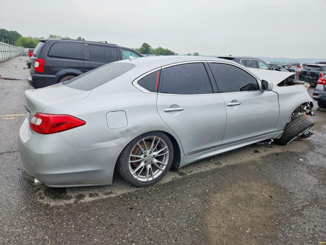 2013 Infiniti M37 X - Фото 3